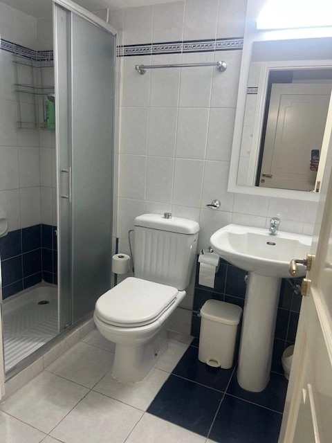 4 Bedroom Apartment for Rent in Agios Tychonas, Limassol District