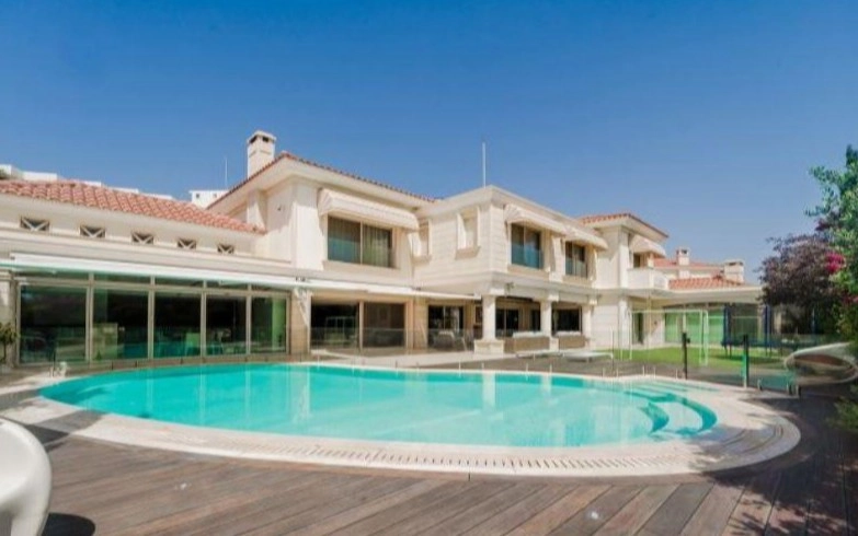 5 Bedroom House for Sale in Limassol District