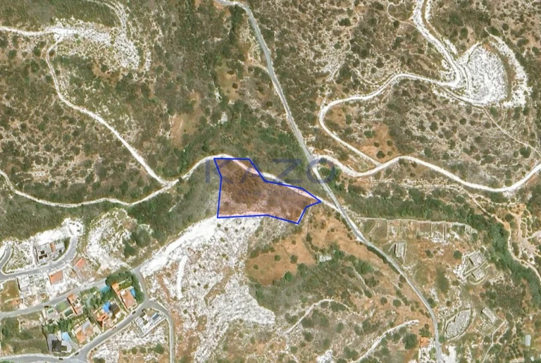 4,316m² Plot for Sale in Agios Tychonas, Limassol District