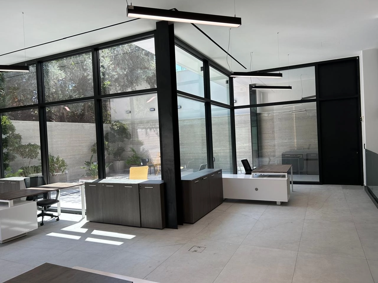 200m² Office for Rent in Limassol District