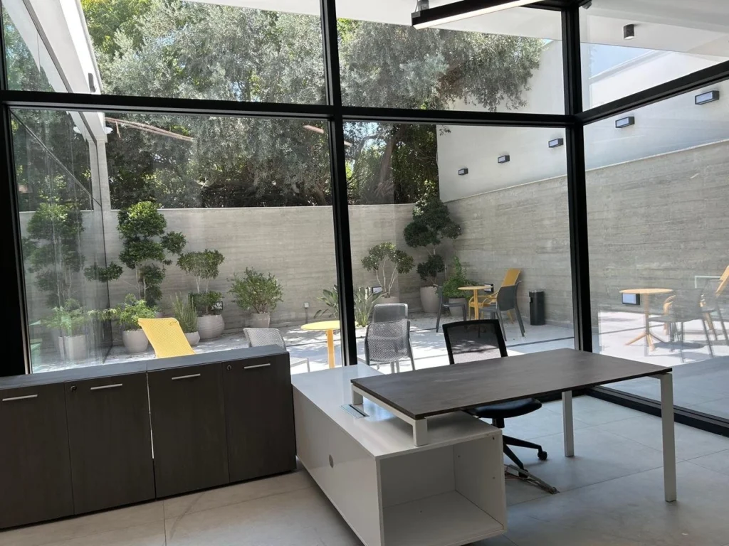 200m² Office for Rent in Limassol District