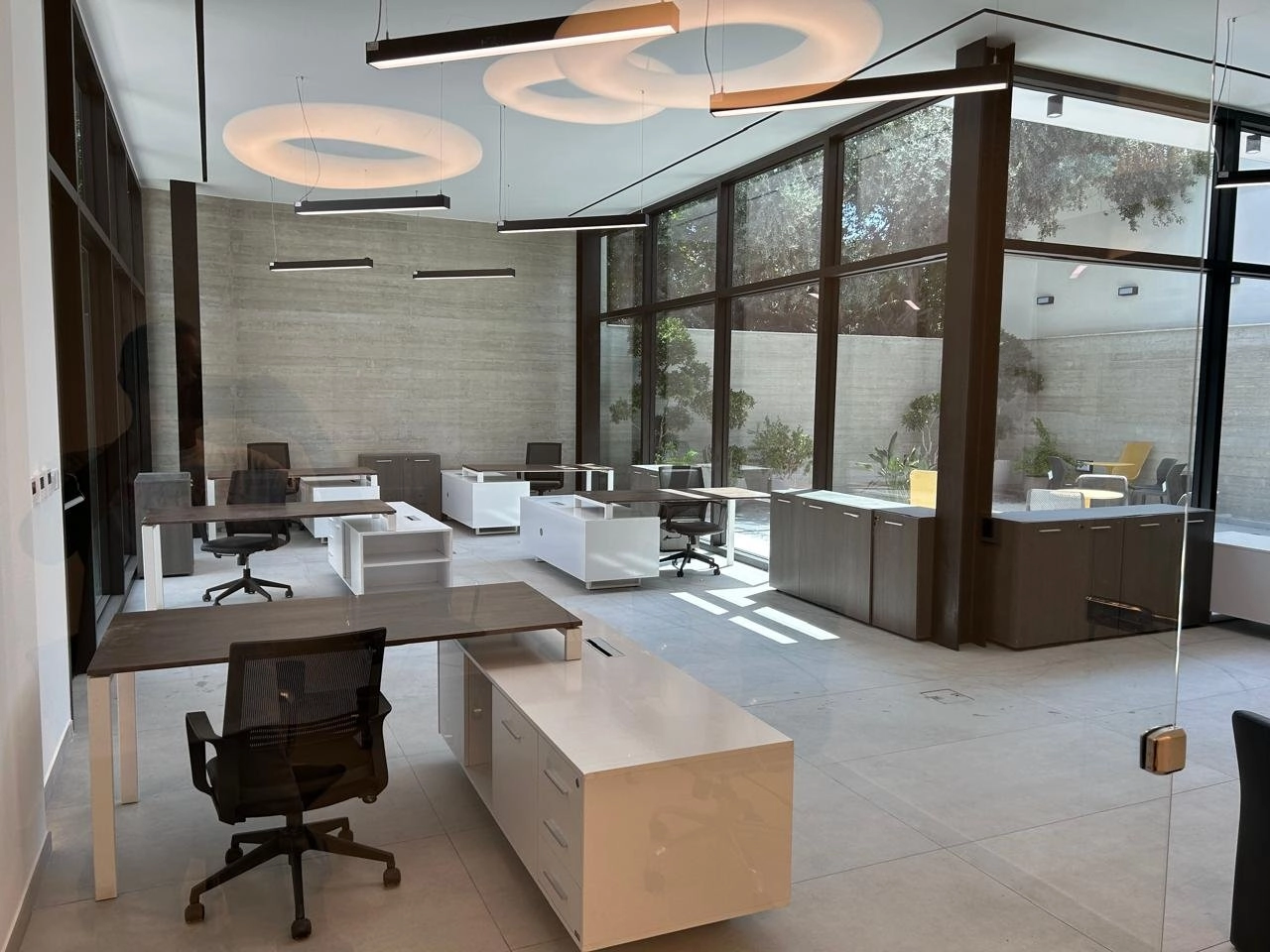 200m² Office for Rent in Limassol District