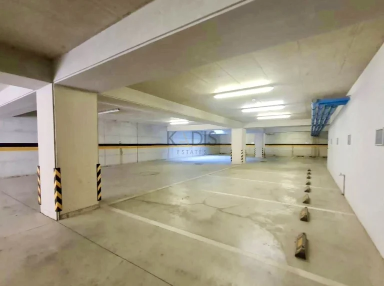 340m² Office for Rent in Limassol District