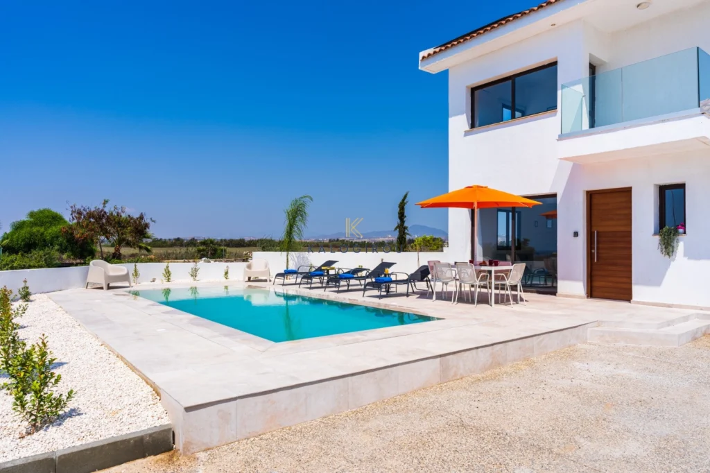 4 Bedroom House for Rent in Pervolia Larnacas