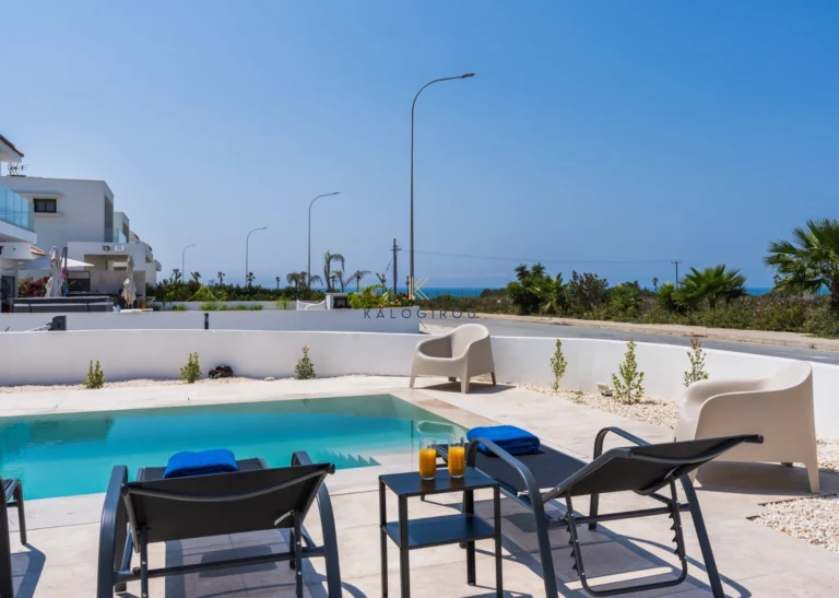 4 Bedroom House for Sale in Pervolia Larnacas