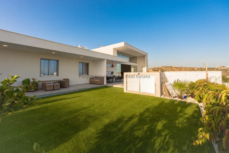 3 Bedroom House for Sale in Germasogeia, Limassol District