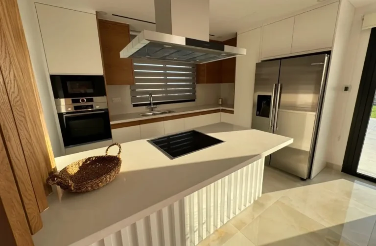 3 Bedroom Apartment for Sale in Kato Paphos