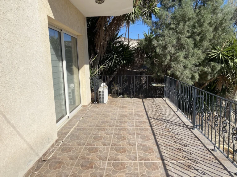 3 Bedroom House for Sale in Agios Tychonas, Limassol District