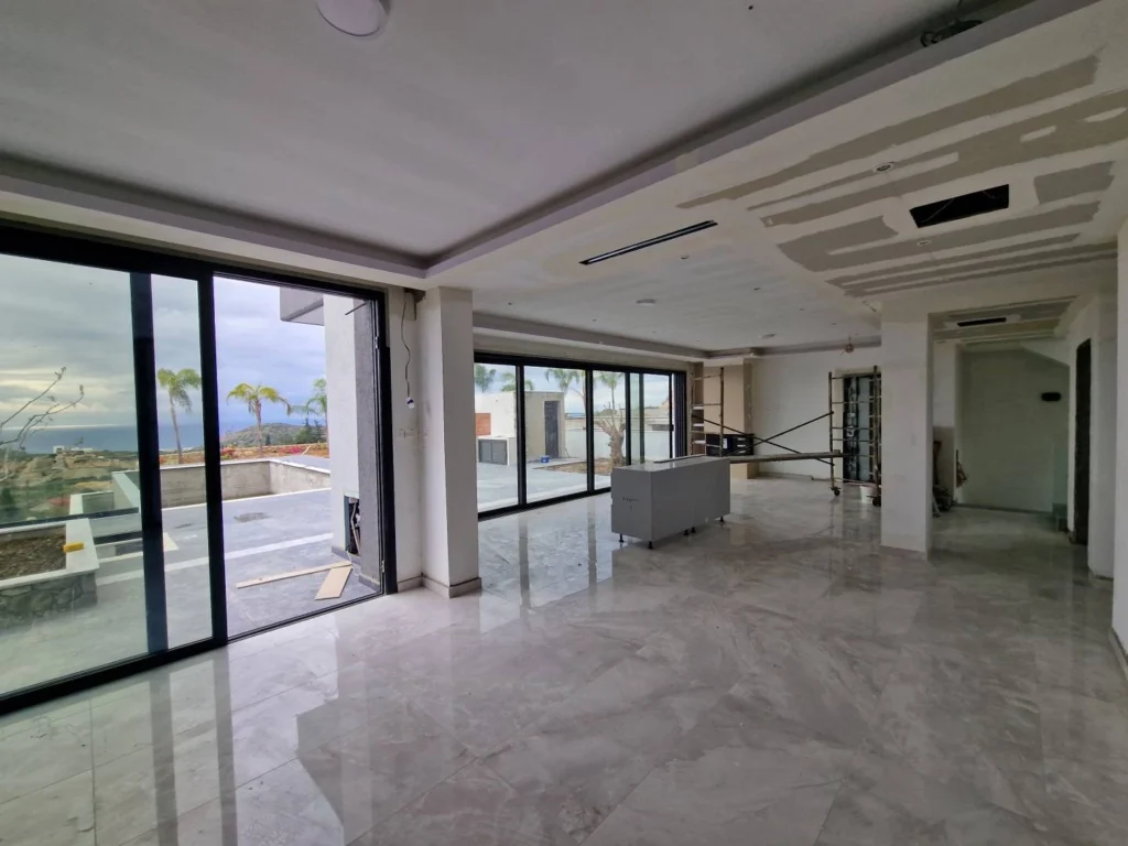 5 Bedroom House for Sale in Parekklisia, Limassol District