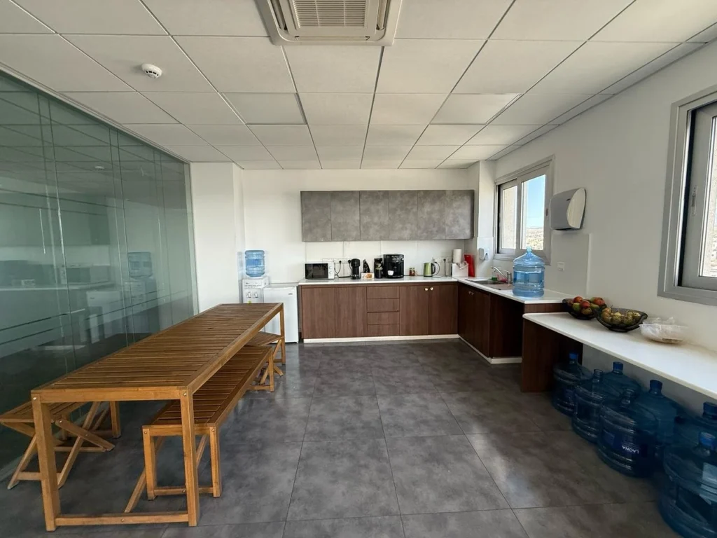 500m² Office for Rent in Limassol – Agios Spyridon