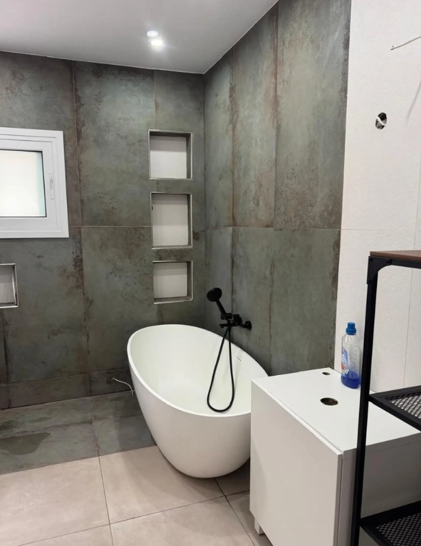 5 Bedroom House for Sale in Limassol – Agios Athanasios