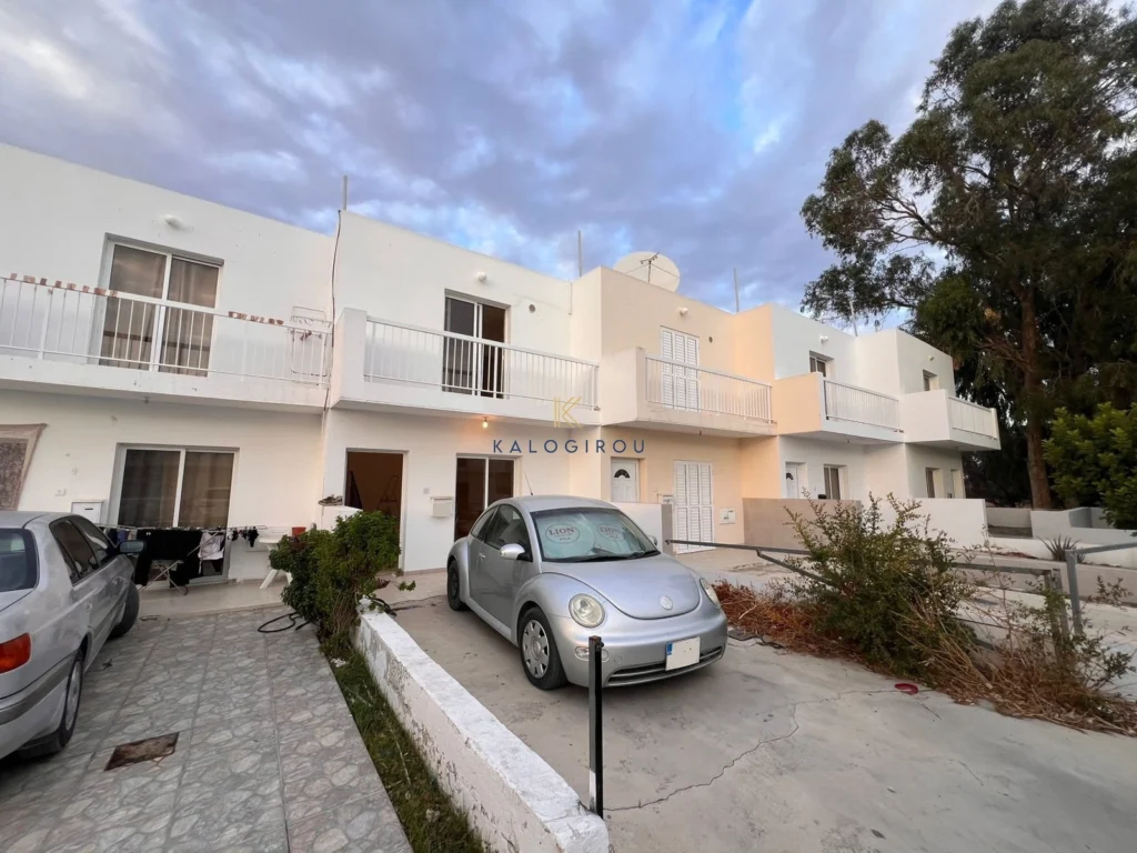 2 Bedroom House for Sale in Oroklini, Larnaca District