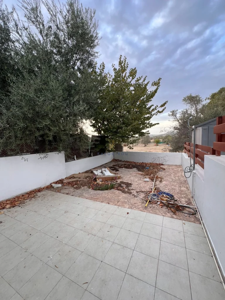 2 Bedroom House for Sale in Oroklini, Larnaca District