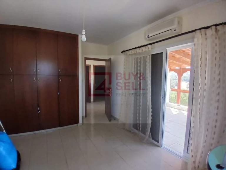 3 Bedroom House for Sale in Moni, Limassol District