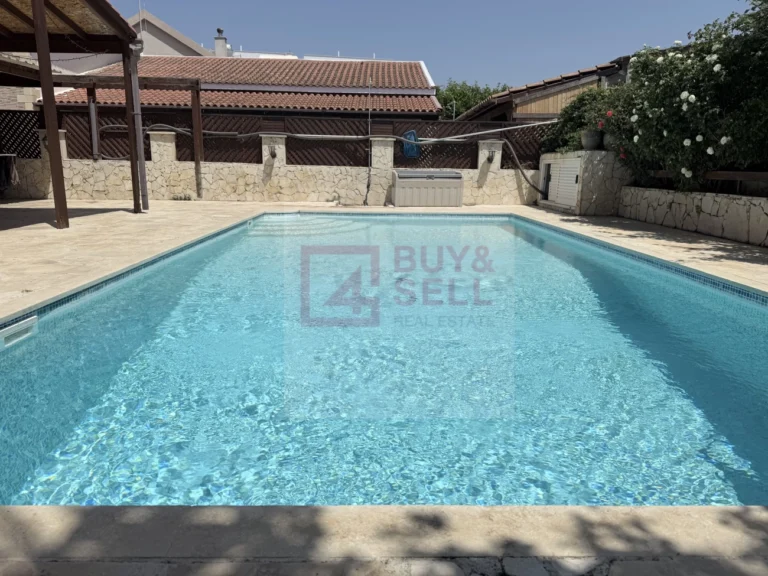 3 Bedroom House for Sale in Asomatos, Limassol District