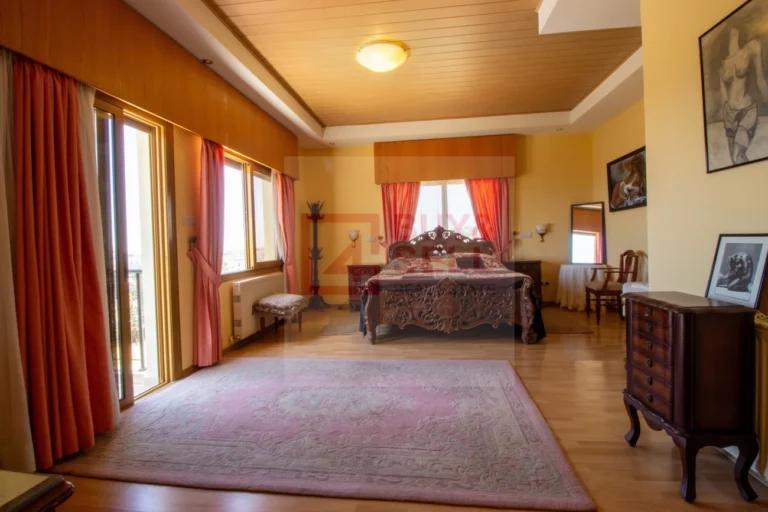 5 Bedroom House for Sale in Limassol – Agios Athanasios