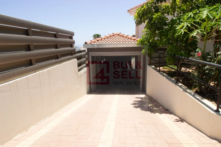 5 Bedroom House for Sale in Limassol – Agios Athanasios