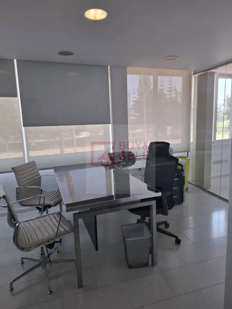 235m² Office for Rent
