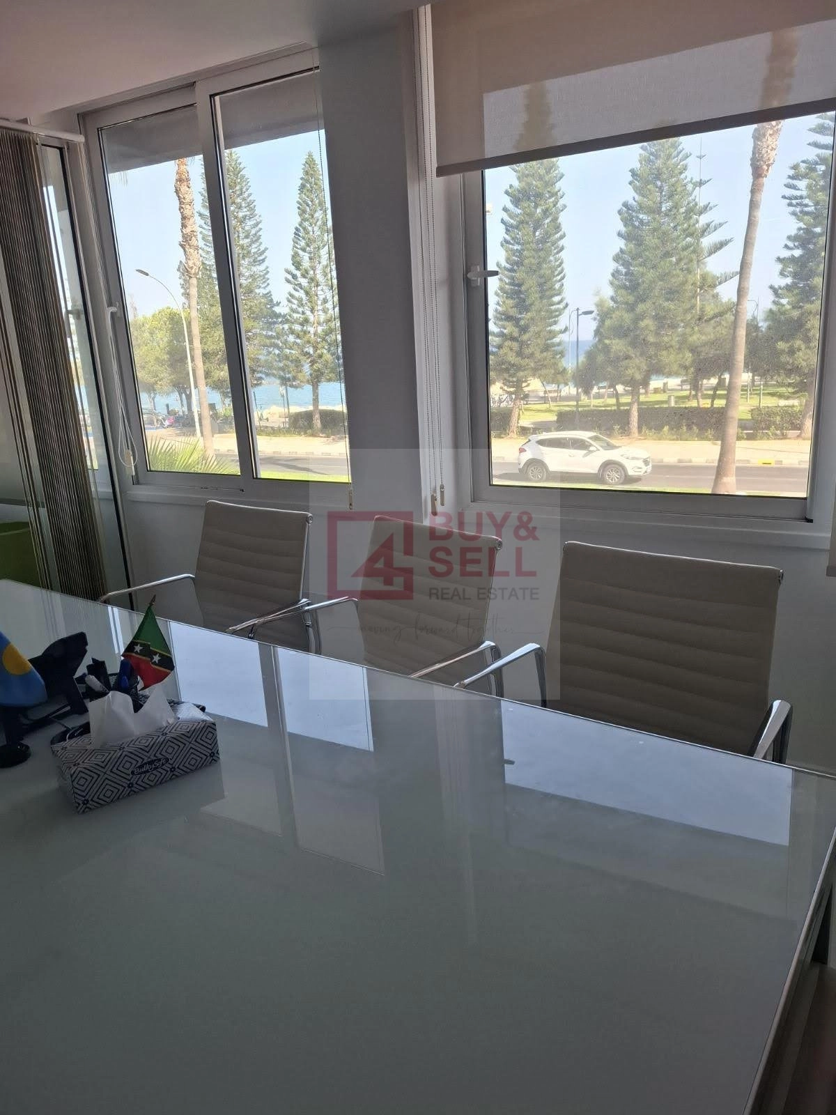 235m² Office for Rent