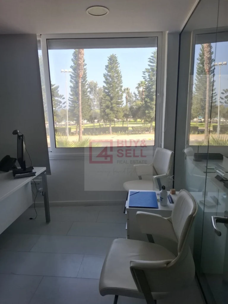 235m² Office for Rent