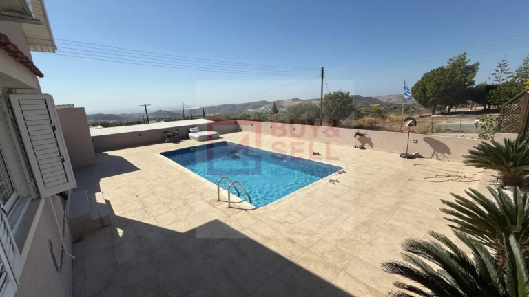 3 Bedroom House for Sale in Apesia, Limassol District