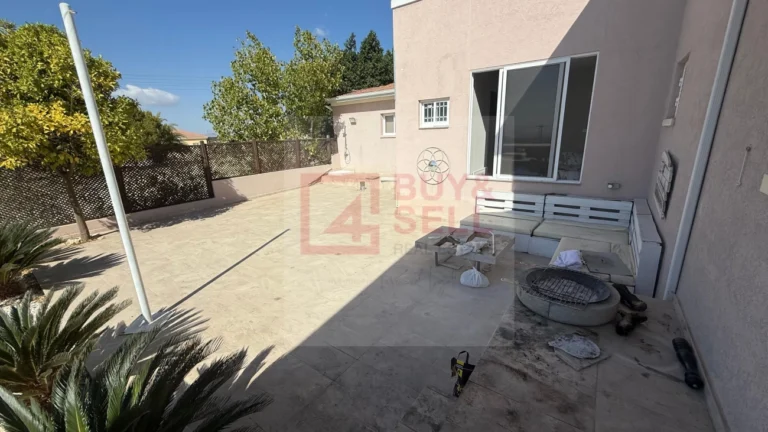 3 Bedroom House for Sale in Apesia, Limassol District