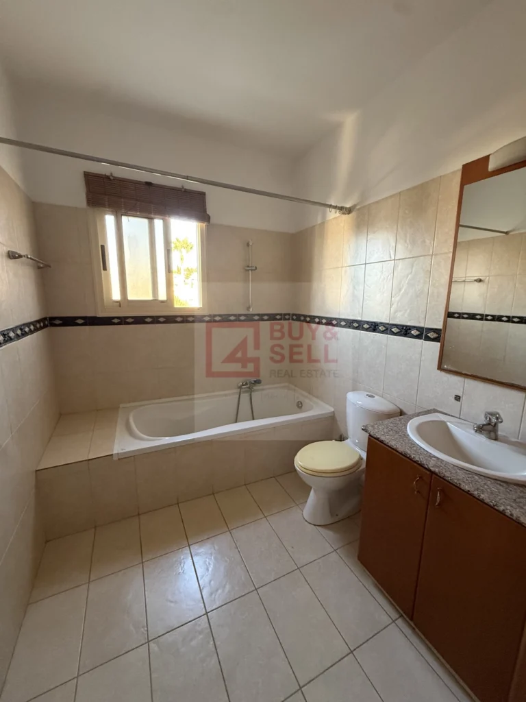 3 Bedroom House for Rent in Parekklisia, Limassol District