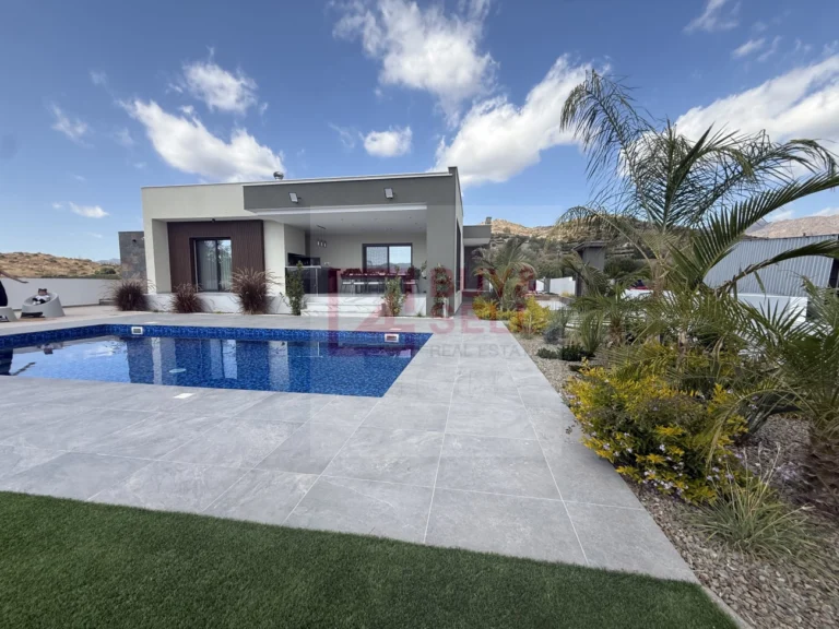 4 Bedroom House for Sale in Eptagoneia, Limassol District