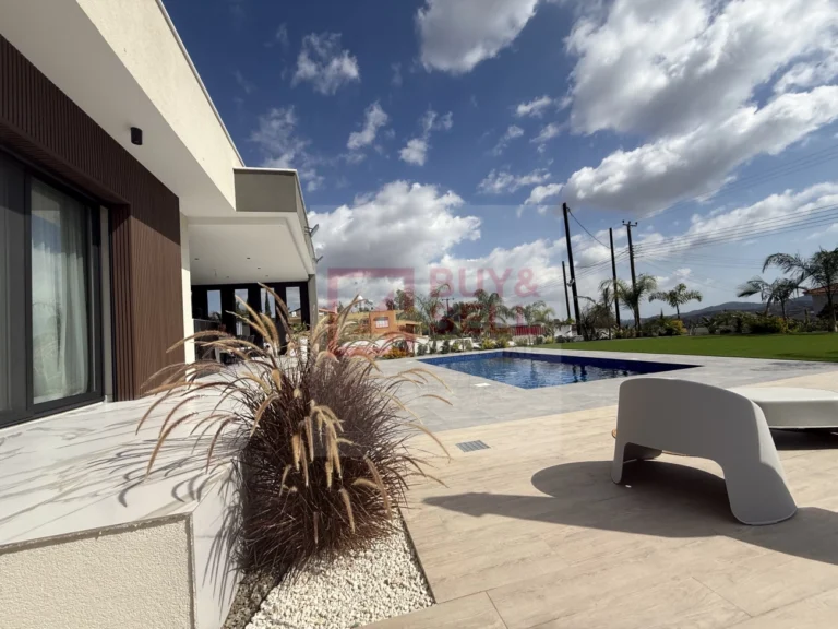 4 Bedroom House for Sale in Eptagoneia, Limassol District