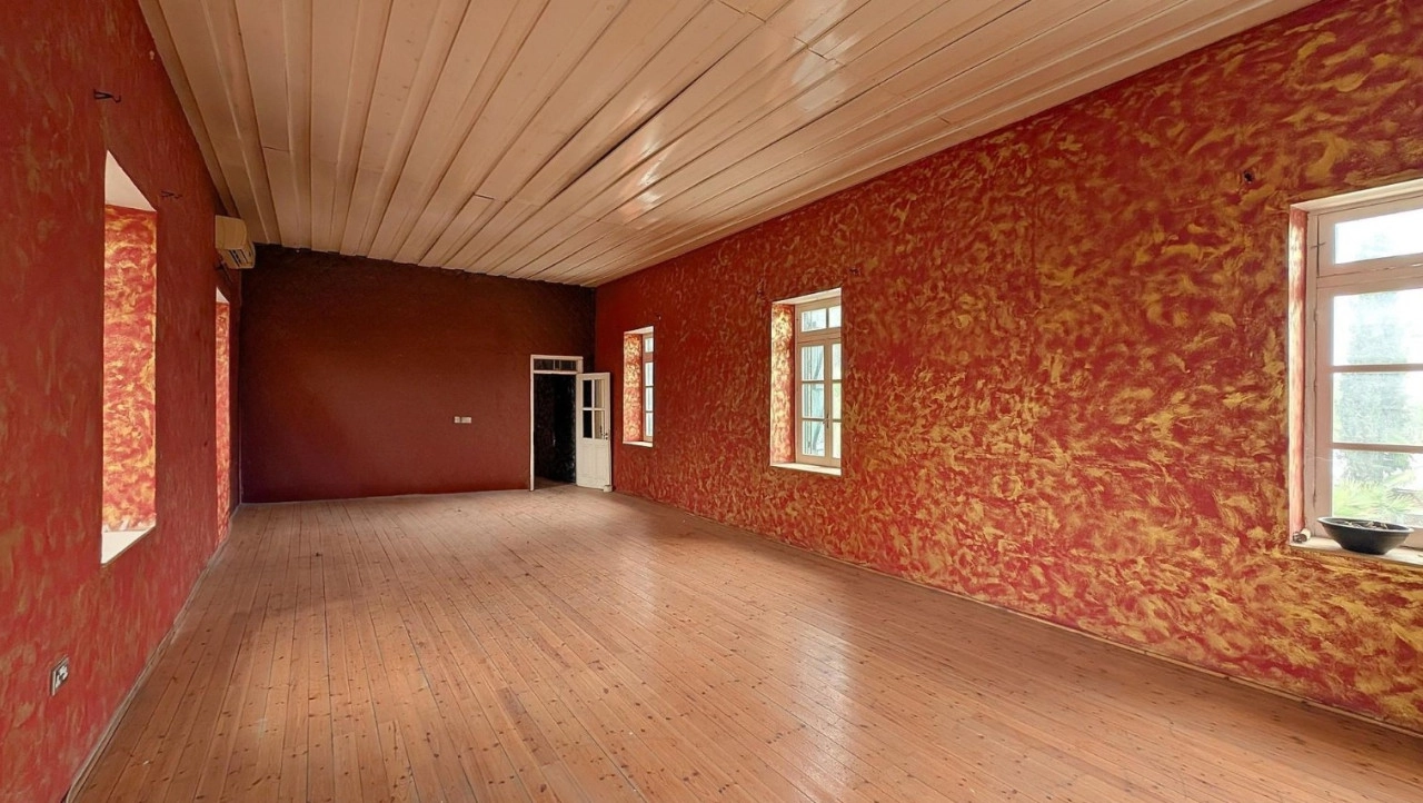 558m² Building for Sale in Nicosia District