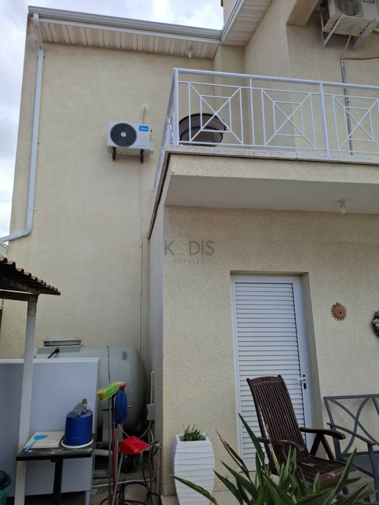 4 Bedroom House for Sale in Ergates, Nicosia District