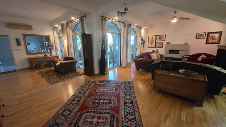 5 Bedroom House for Sale in Germasogeia, Limassol District