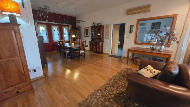 5 Bedroom House for Sale in Germasogeia, Limassol District