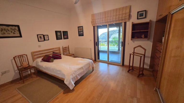 5 Bedroom House for Sale in Germasogeia, Limassol District