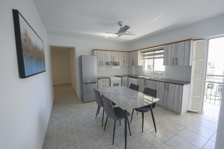 2 Bedroom Apartment for Rent in Larnaca – City Center