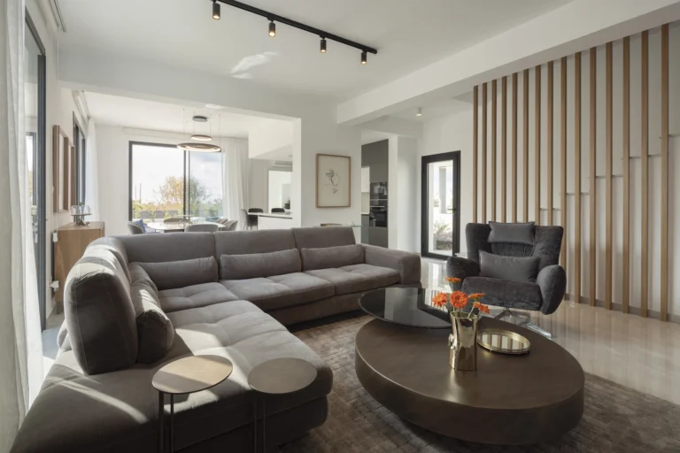 4 Bedroom House for Sale in Chlorakas, Paphos District