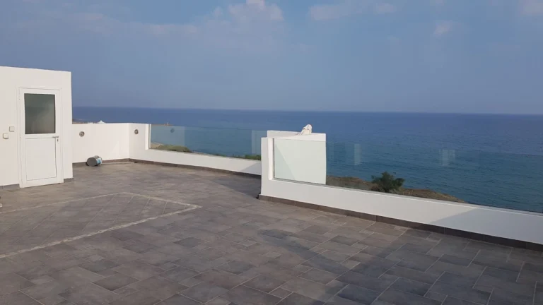 5 Bedroom House for Sale in Zygi, Limassol District