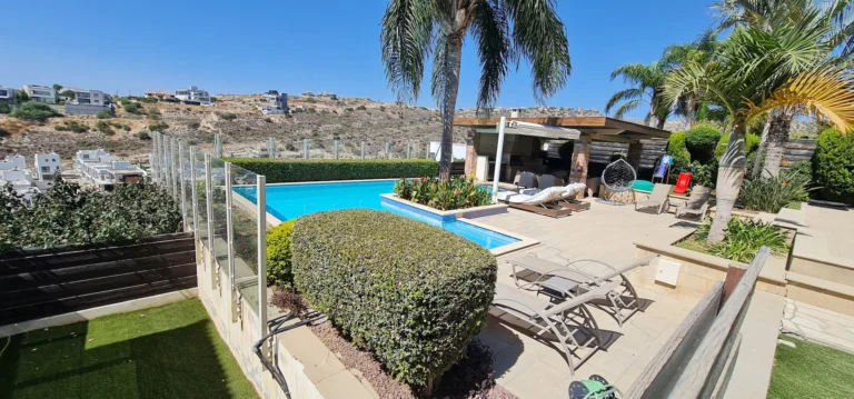 5 Bedroom House for Sale in Limassol – Agios Athanasios