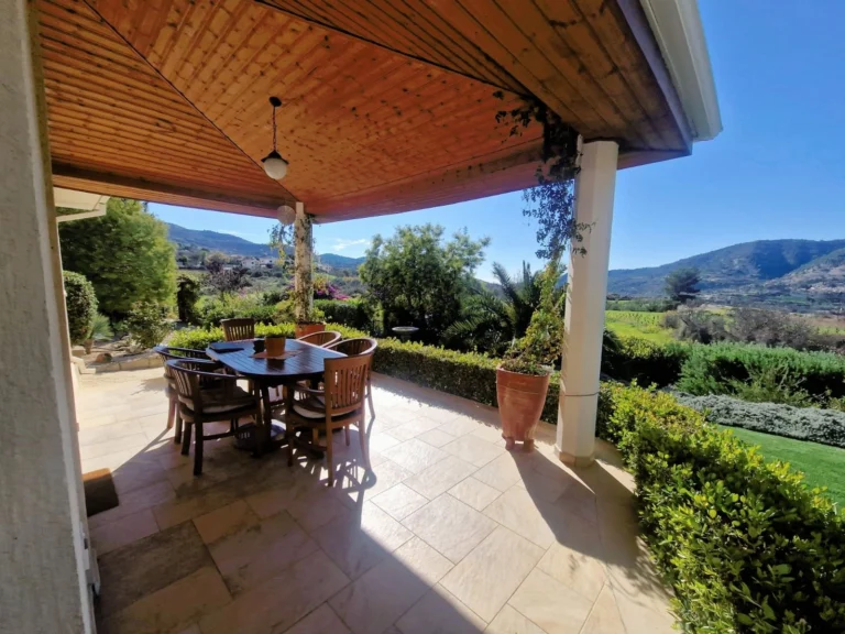 5 Bedroom House for Sale in Laneia, Limassol District