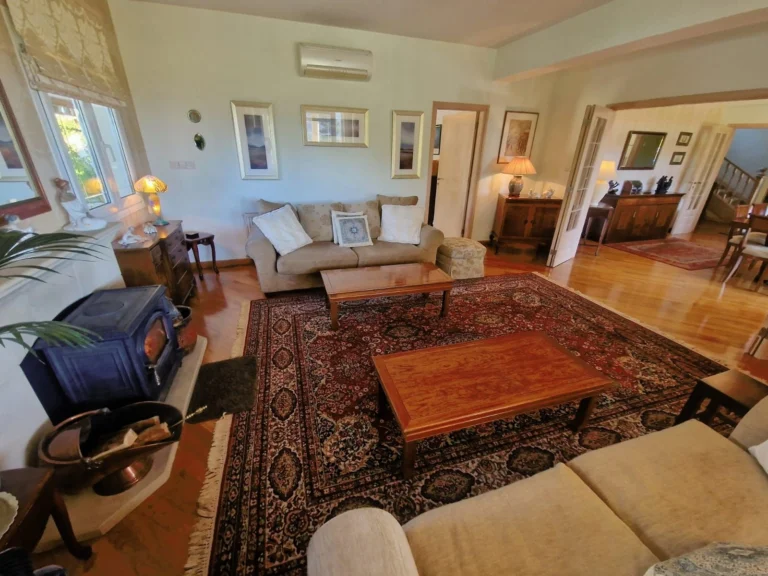 5 Bedroom House for Sale in Laneia, Limassol District