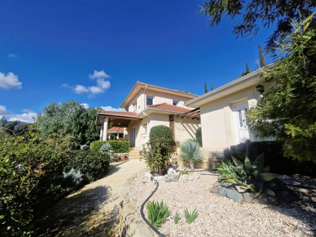 5 Bedroom House for Sale in Laneia, Limassol District