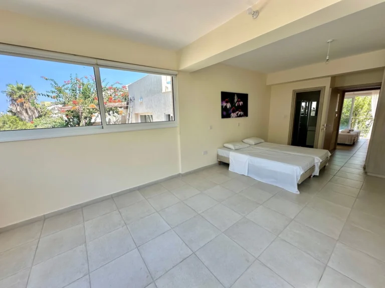 3 Bedroom House for Sale in Paphos – Moutallos