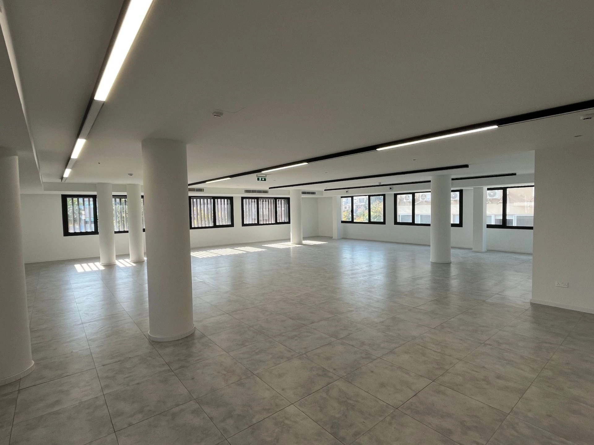 950m² Office for Rent in Larnaca – Agios Nikolaos, Limassol District