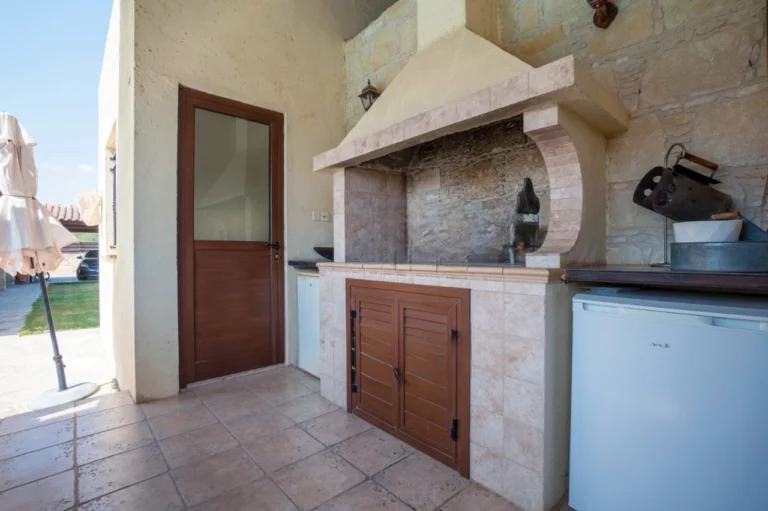 3 Bedroom House for Sale in Laneia, Limassol District