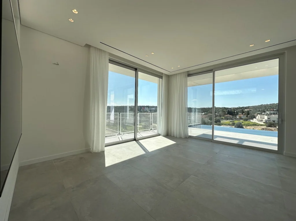 6+ Bedroom House for Rent in Agios Tychonas, Limassol District