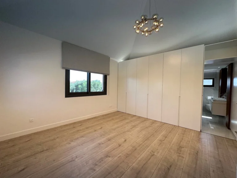 5 Bedroom House for Sale in Limassol District