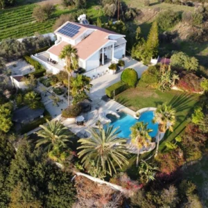 5 Bedroom House for Sale in Parekklisia, Limassol District