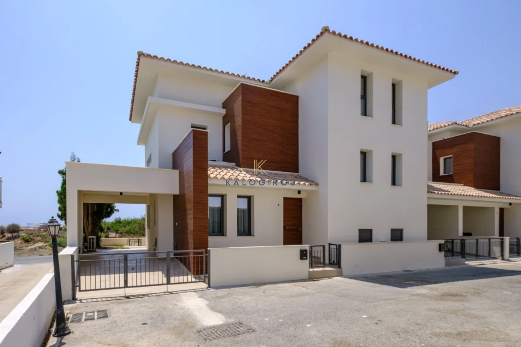 4 Bedroom House for Sale in Tersefanou, Larnaca District