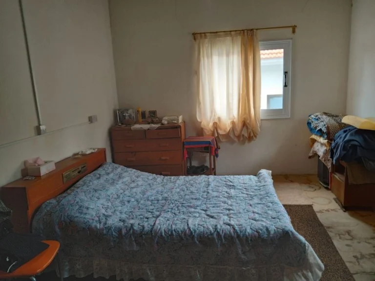 Cheap Houses and Villas for Sale Limassol up to 200000 euro