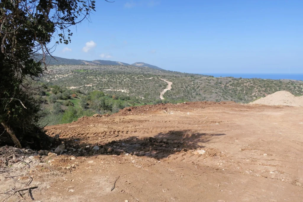 10,370m² Plot for Sale in Neo Chorio Pafou, Paphos District